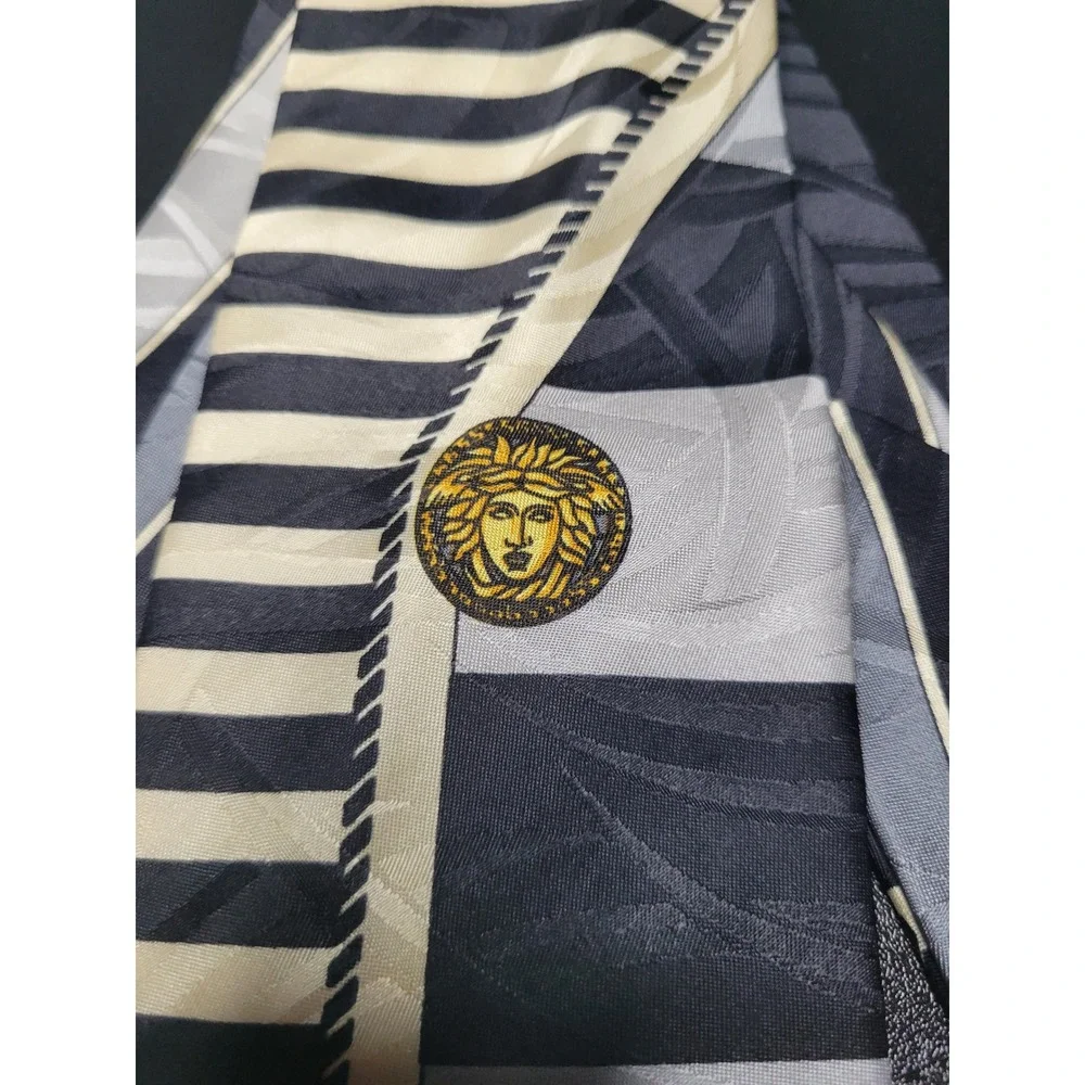 Gianni Versace Men's Necktie Black Striped Silk 3.75
